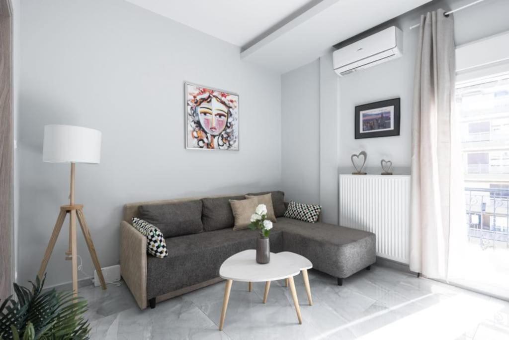 Soleggiato Minimal Apartment เทสซาโลนิกิ ภายนอก รูปภาพ