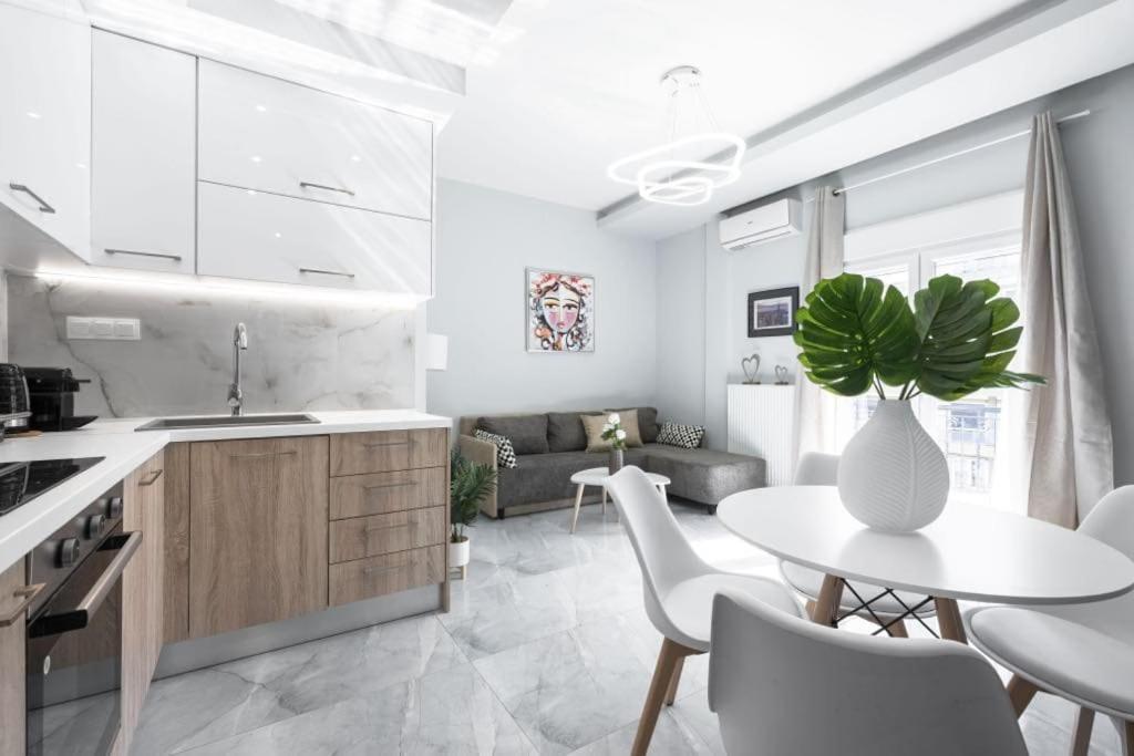 Soleggiato Minimal Apartment เทสซาโลนิกิ ภายนอก รูปภาพ